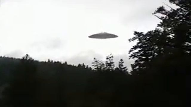 UFO appears to be a personal video  НЛО похоже на личное видео