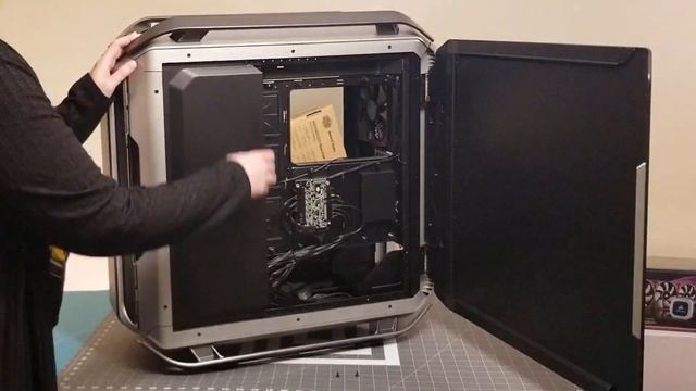 Cooler Master Cosmos C700M Case Retail Unboxing 2019
