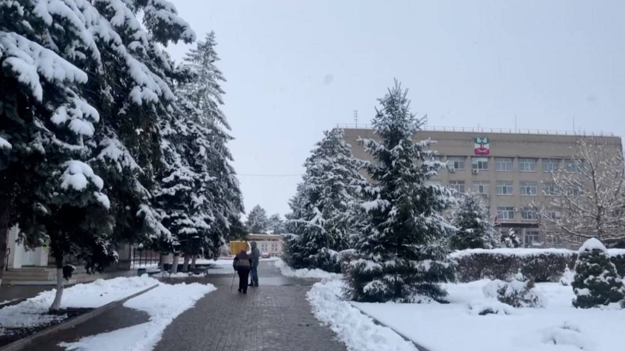 Снег выпал ночью 4 февраля в нескольких районах Краснодарского края