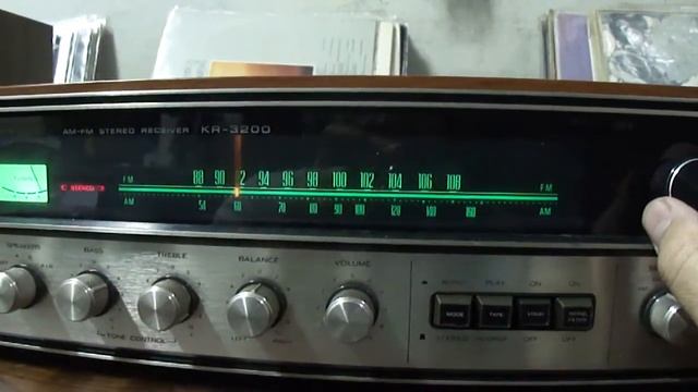 O Rei do Som - Receiver Kenwood KR-3200