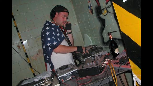 старая кассета - DJ Tune live In "Amadeus"