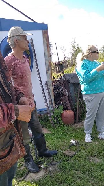 узкоколейка.местные жители.