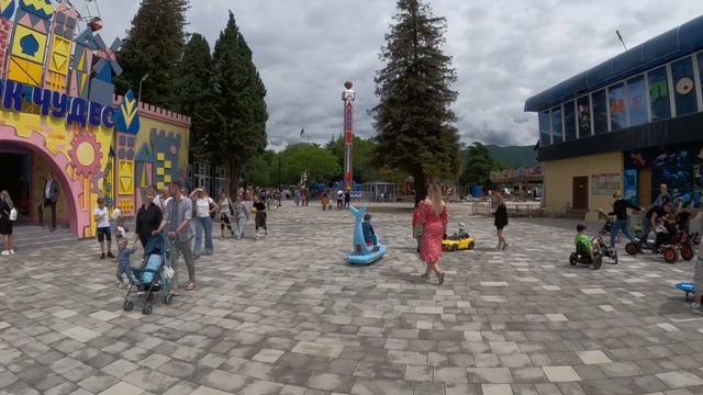 День Победы в Лазаревском!!! Людей очень много! 09.05 2024г.🌴ЛАЗАРЕВСКОЕ СЕГОДНЯ🌴СОЧИ.