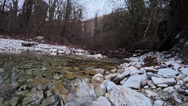 Relax Mount River 4k