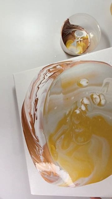 Fluid art Pluto