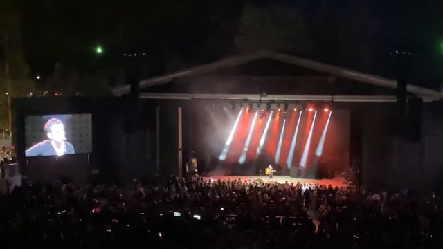 Matt Healy “sex” acoustic - Greek theatre LA 10/22