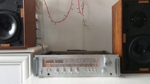 Seoum / Lenco R-25 Receiver, 1976, Korea + KEF Chorale SP 1016, 1976, England UK