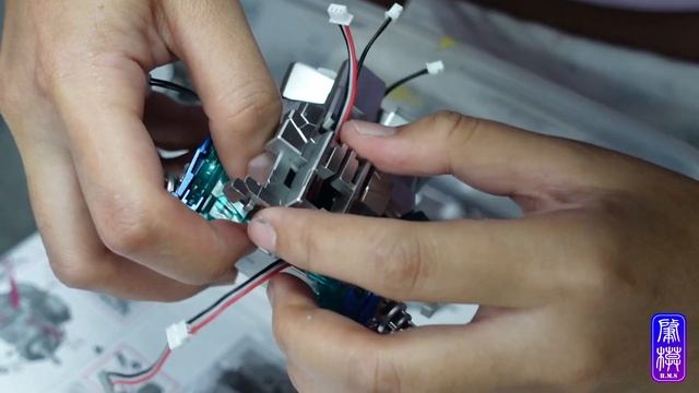 Perfect Grade 1/60 Unicorn Gundam Banshee Custom Paint Kosmos LED Kit