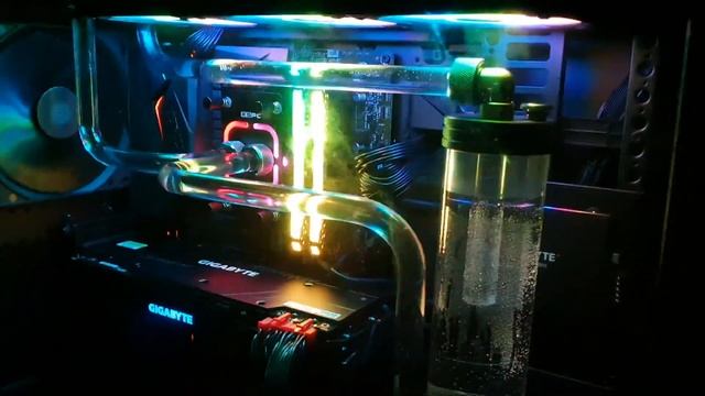 Cooler Master Cosmos 700m and Thermaltake Core p90