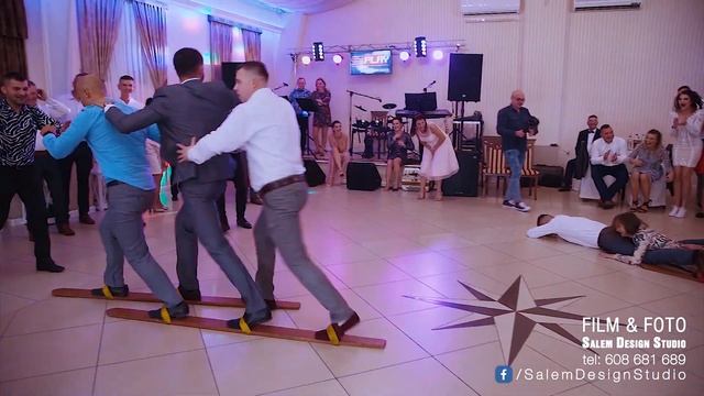 OCZEPINY zabawa: Narty 😂 - Zespół RePLAY z Tłuszcza Wesele Martyny i Mateusza