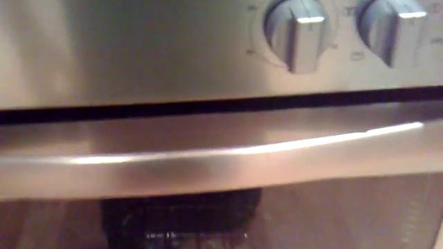 New World Oven Door Shattered After Exploding