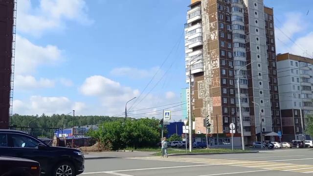 Перекрёсток на Парковом проспекте.