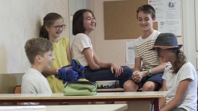 E8 Les enfants parlent français - Matières et Formes