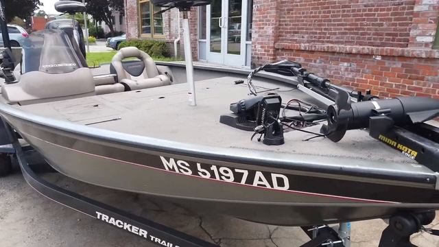 2008 Tracker V18 - Thayer's Marine - Norwich, CT - Call Zack Tarner at 860-887-8315