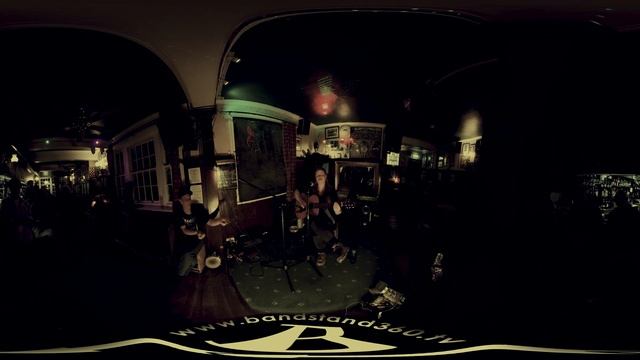 VR 360 - Rootweave  - Open Mic at the Neptune Inn