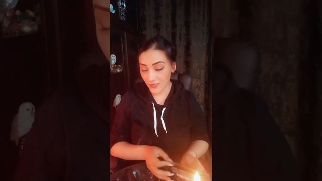 ГАДАНИЕ НА  МУЖЧИНУ : ВСПОМИНАЕТ ИЛИ ЗАБЫЛ ?