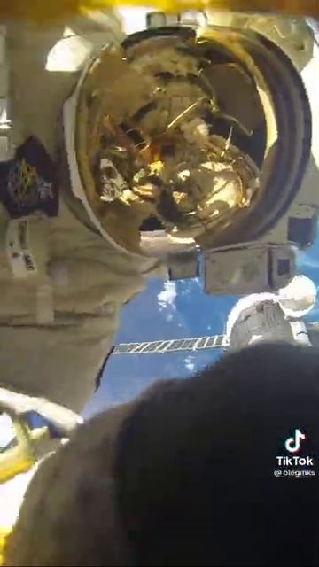 Космос.Космонавты.