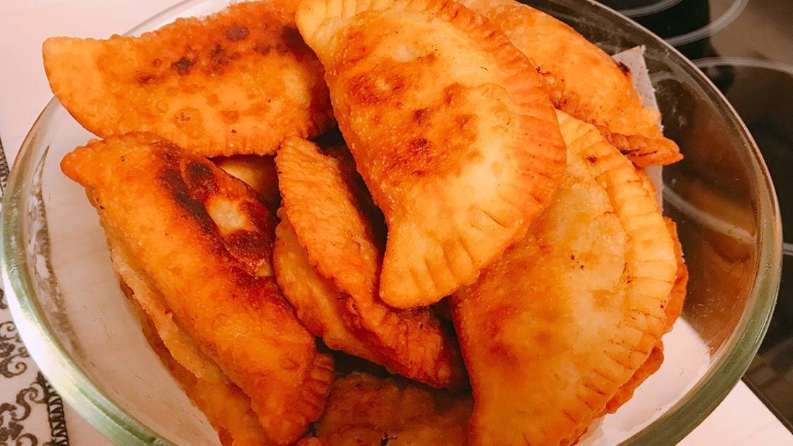 ГОТОВИМ СОЧНЫЕ ЧЕБУРЕКИ. ХРУСТЯЩИЕ И БЕЗУМНО ВКУСНЫЕ