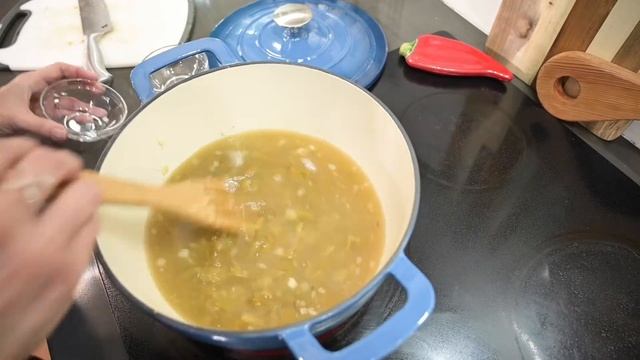 CHILE RELLENO SOUP: Easy Recipe for Mouthwatering Soup With New Mexico Green Chile, Chicken & Chees