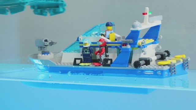 Тонущие корабли Lego! Экспериментальные лодки - изготовление и тестирование!