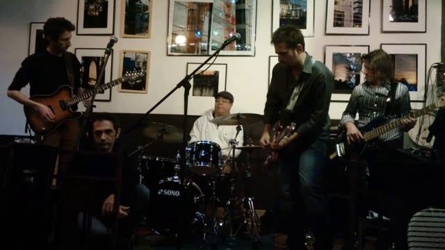 Blues jam Hoochie Coochie Man at Lenouvo Cosmos Paris 18/01/2016