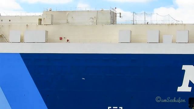 car carrier JUPITER LEADER 9VIJ7 IMO 9402756 Emden RoRo cargo seaship Autotransporter