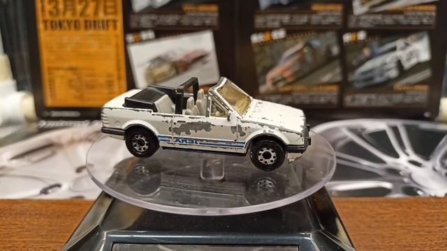 Ford Escort Cabriolet matchbox 1:64