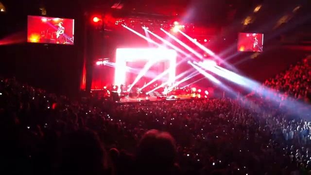 Bruno Mars Hooligans in Wondaland Tour - Rogers Arena - Opening