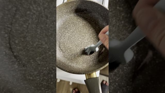 Куриные бедра, все что было в холодильнике