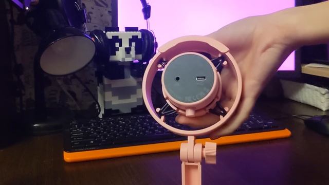 асмр ~ чудна́я продавщица настойчиво продаёт тебе FIFINE A8 ~ ролевая игра с девушкой