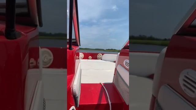 2005 Hydrostream Voyager Mercury Optimax 250 XS