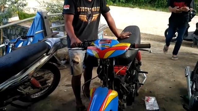 Seting Jupiter MP3 siap gas sirkuit Rondo kuning