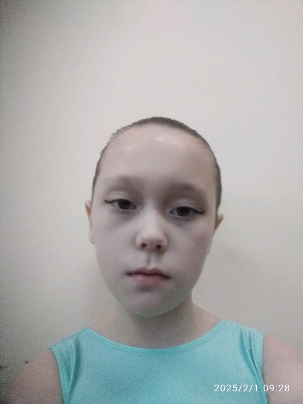 как правильно сидеть в телефоне .