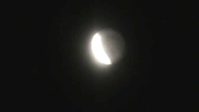 Total lunar eclipse-Полное лунное затмение.mpg