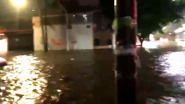 Mexico is underwater | severe flooding causes major damage in Guadalajara