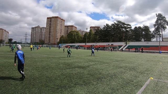 Авангард Зеленые Сатурн синие