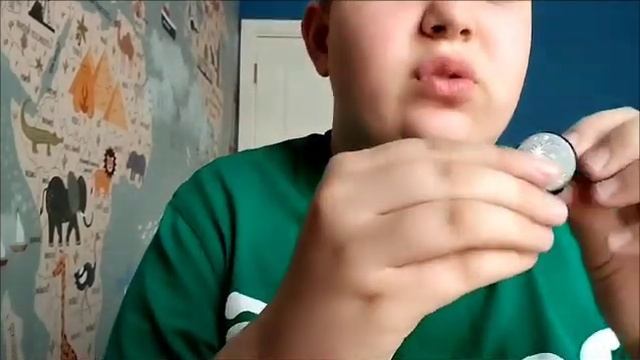 распаковка брелков из пятёрочки