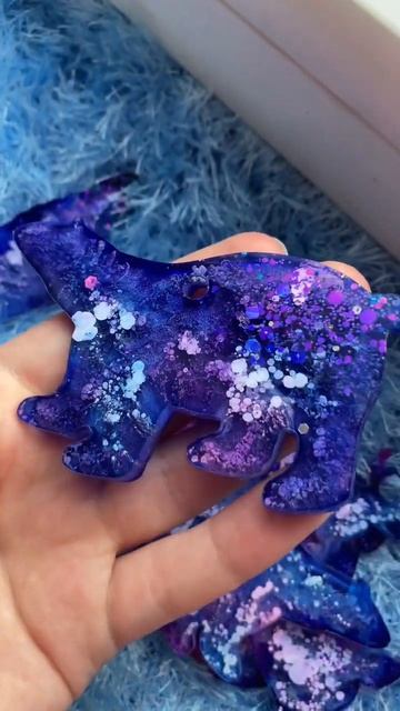Новогодние игрушки из смолы «Синий космос»