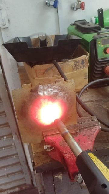 Mica de microondas  resiste a altas temperaturas.