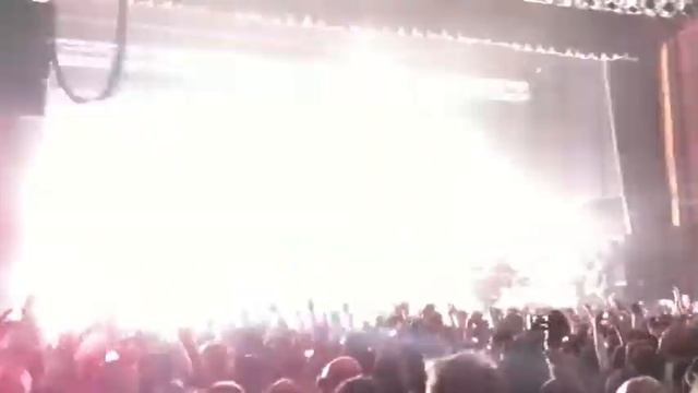 30 Seconds to Mars - A Beautiful Lie (live)