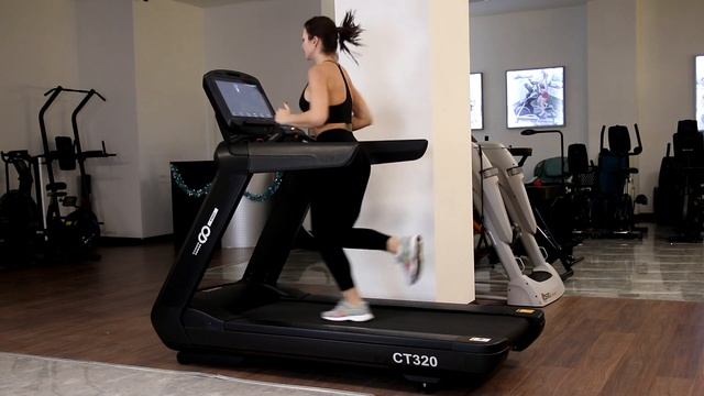 CardioPower Pro CT320 - тихая клубная дорожка с огромным экраном. Обзор от магазина Beg-dorozhki.ru