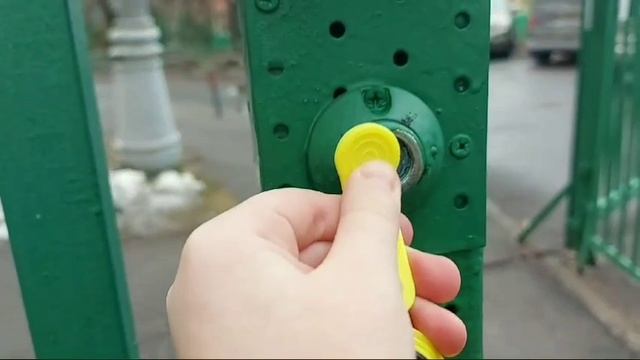 По домофонам в СВ. Бутово!