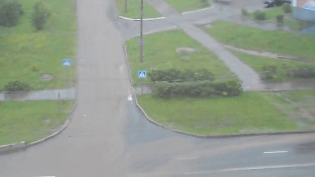 Ливень в Чебах в 15:00