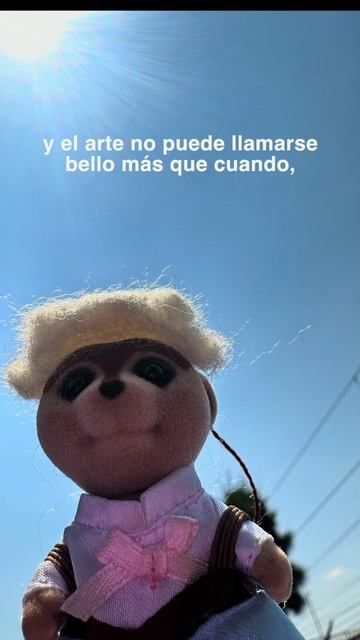 Kant mira el eclipse de sol. #kant #eclipse #sylvanianfamily #belleza
