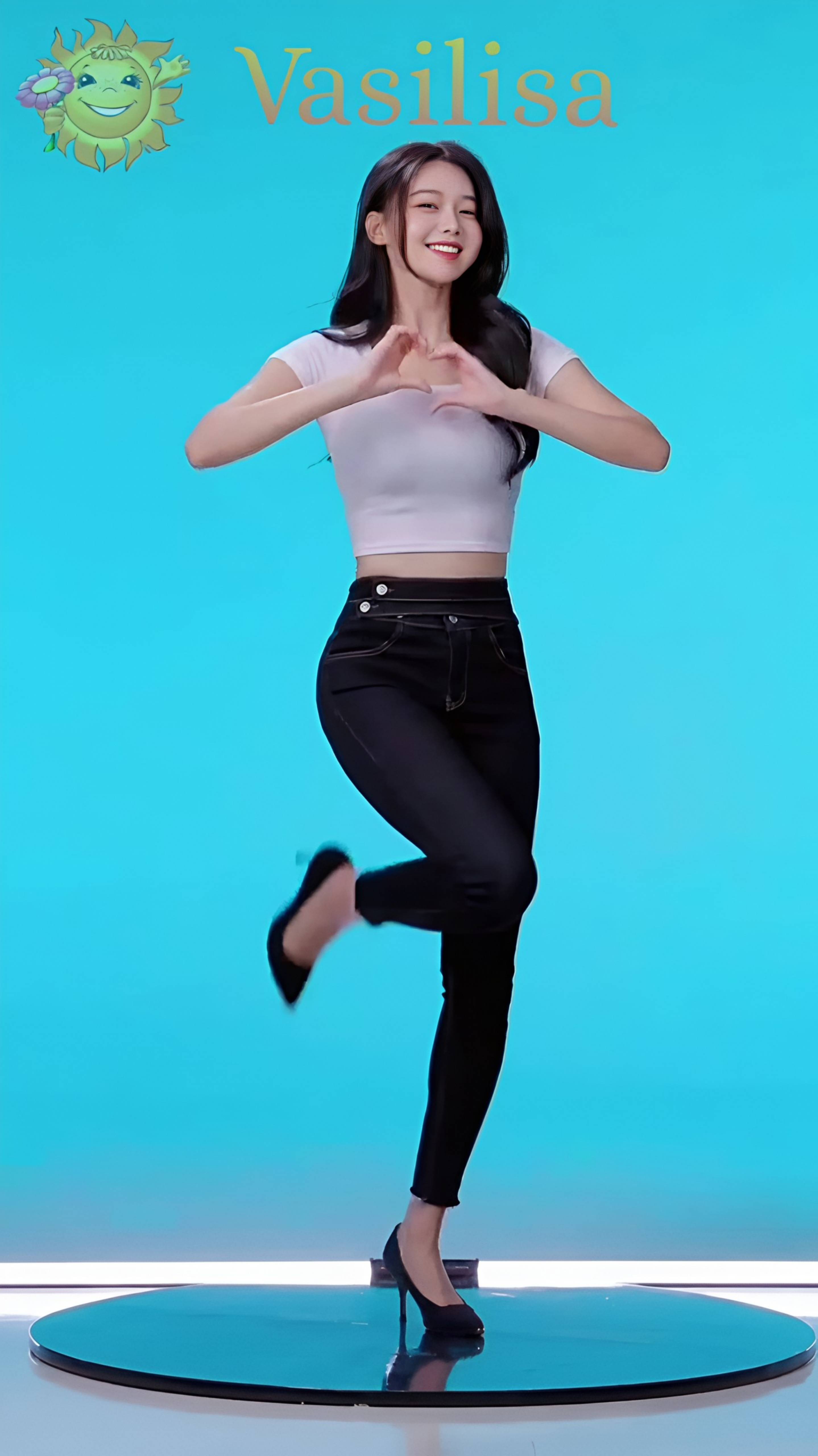 Девушка 🥰 Танцы
