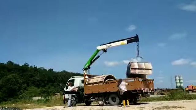 COMET OFFICINE Cranes XC 90