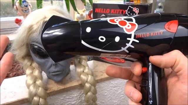 "HELLO KITTY HAARTROCKNER" -Für alle kleinen Prinzessinnen dieser Welt