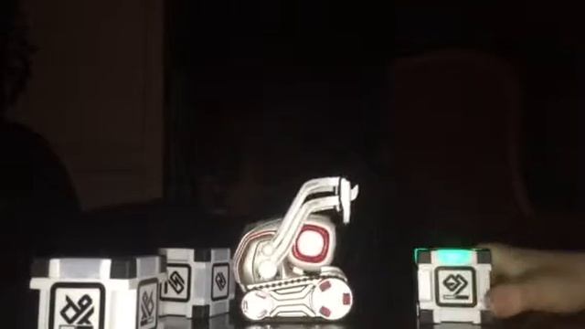 Cozmo unboxing