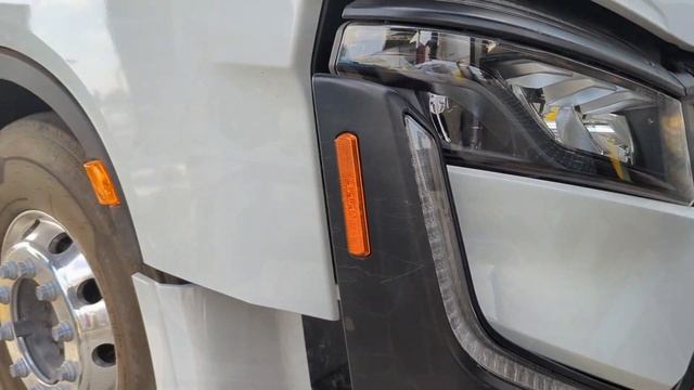 Nikola Hyzon fuel cell hydrogen trucks #nikola #nikolatesla #hyzon #hydrogen #trucker #truckdriver