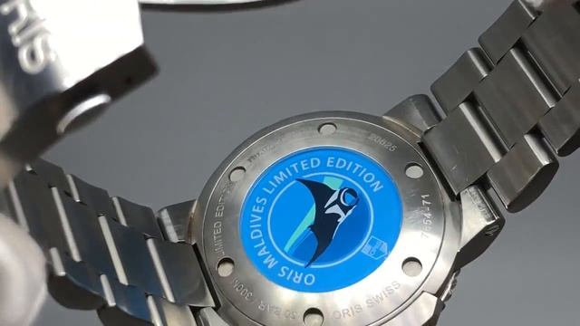 Oris Aquis Maldives Limited Edition Titanium (7654-71)